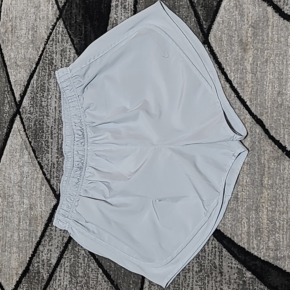 NIKE DRI-FIT SWOOSH LOGO LINED MESH ATHLETIC SHORTS
